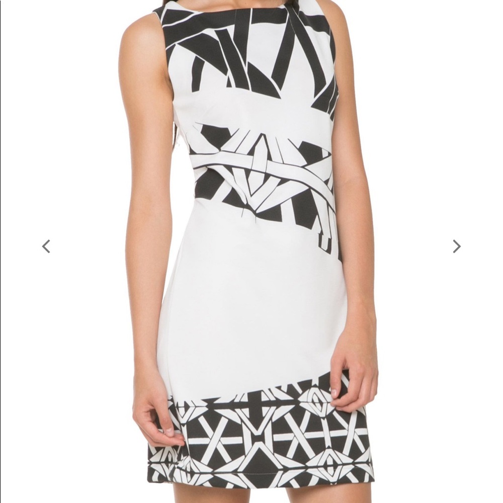 Desigual sleeveless dress Black and White Size L